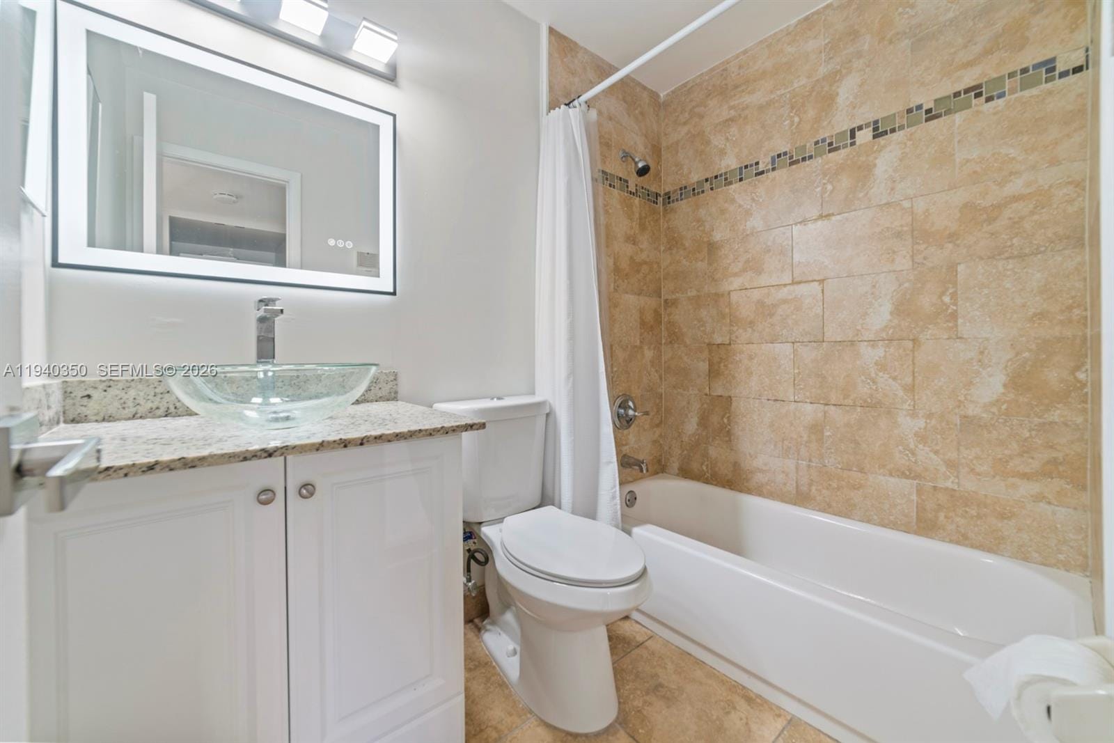 880 NE 207th Terrace 202-10, Miami, FL 33179 photo 6