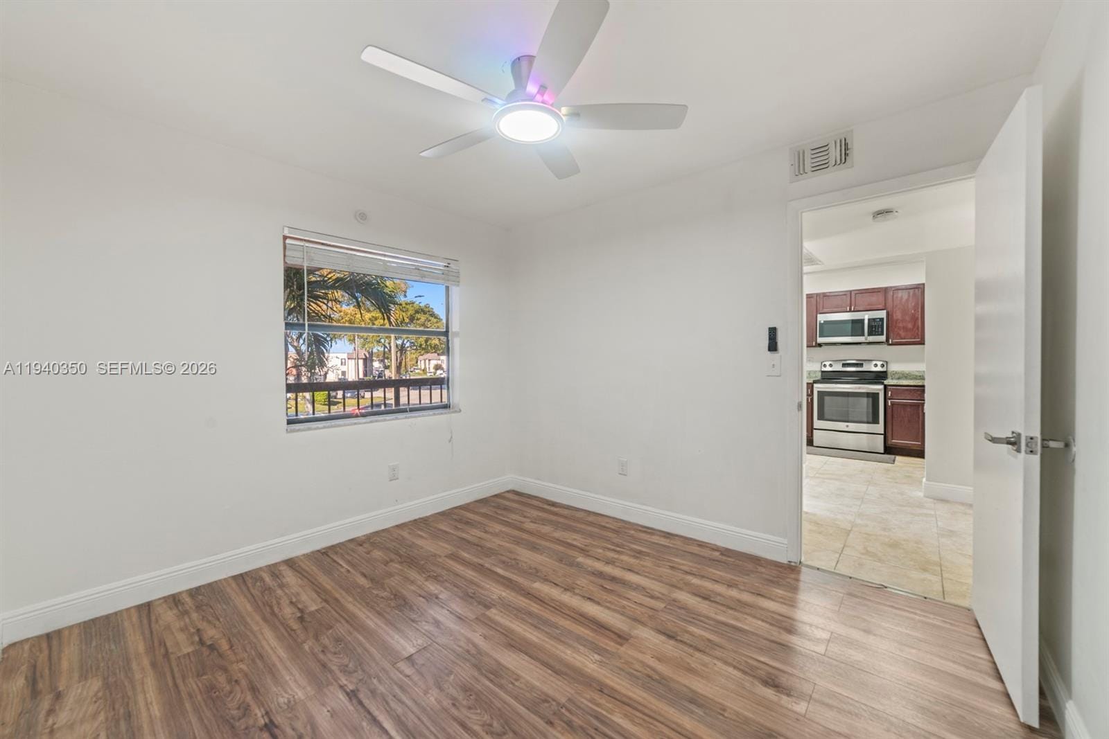 880 NE 207th Terrace 202-10, Miami, FL 33179 photo 7