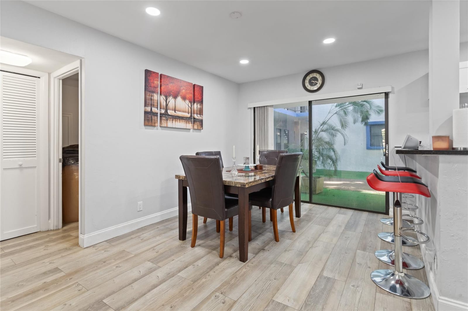 6060 S Falls Circle Drive 218, Lauderhill, FL 33319 photo 6