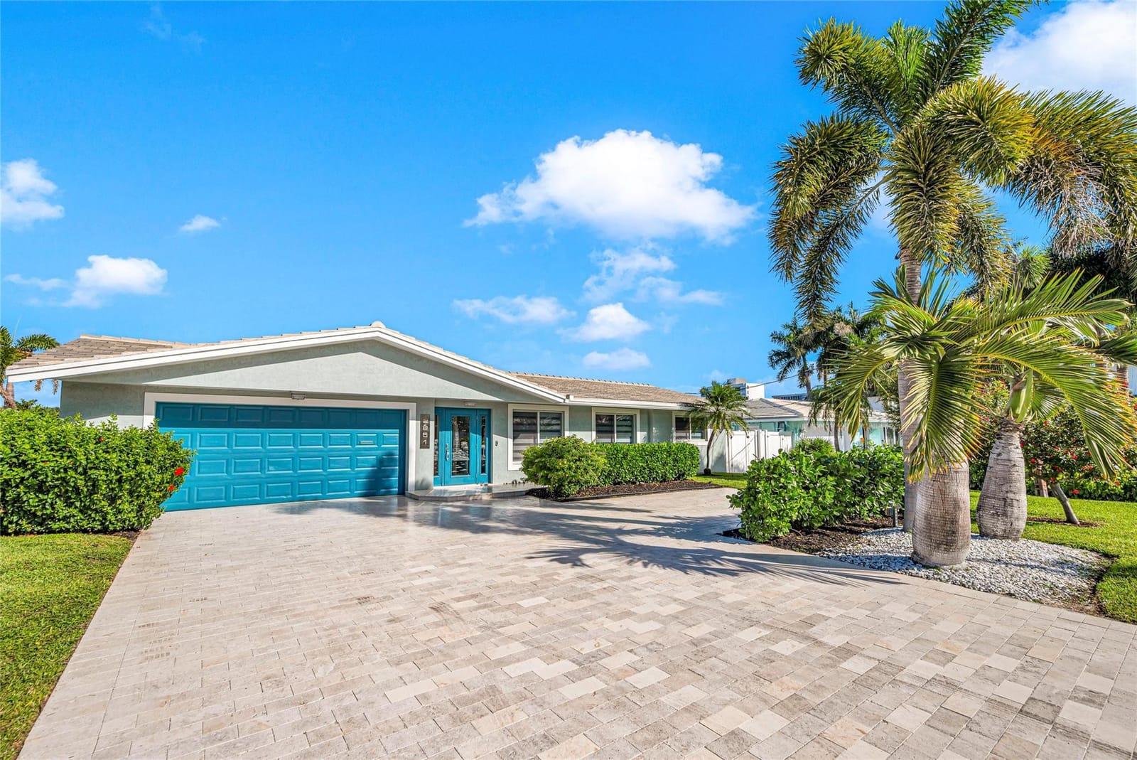 2851 NE 9th Street, Pompano Beach, FL 33062