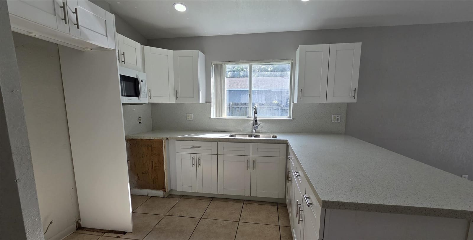 1649 SW 28th Terrace — photo 8