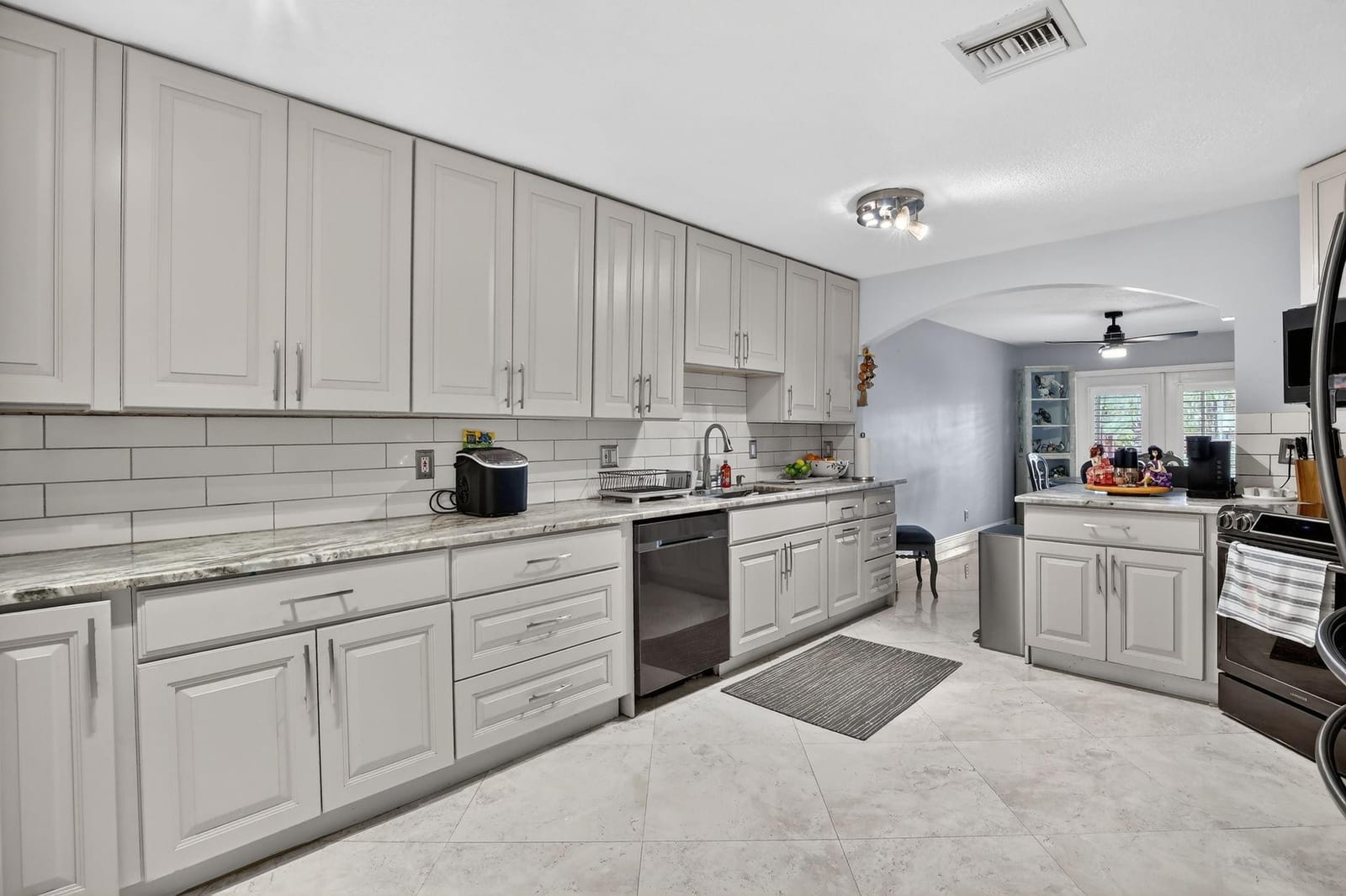 9861 Fairway Cove Lane — photo 11