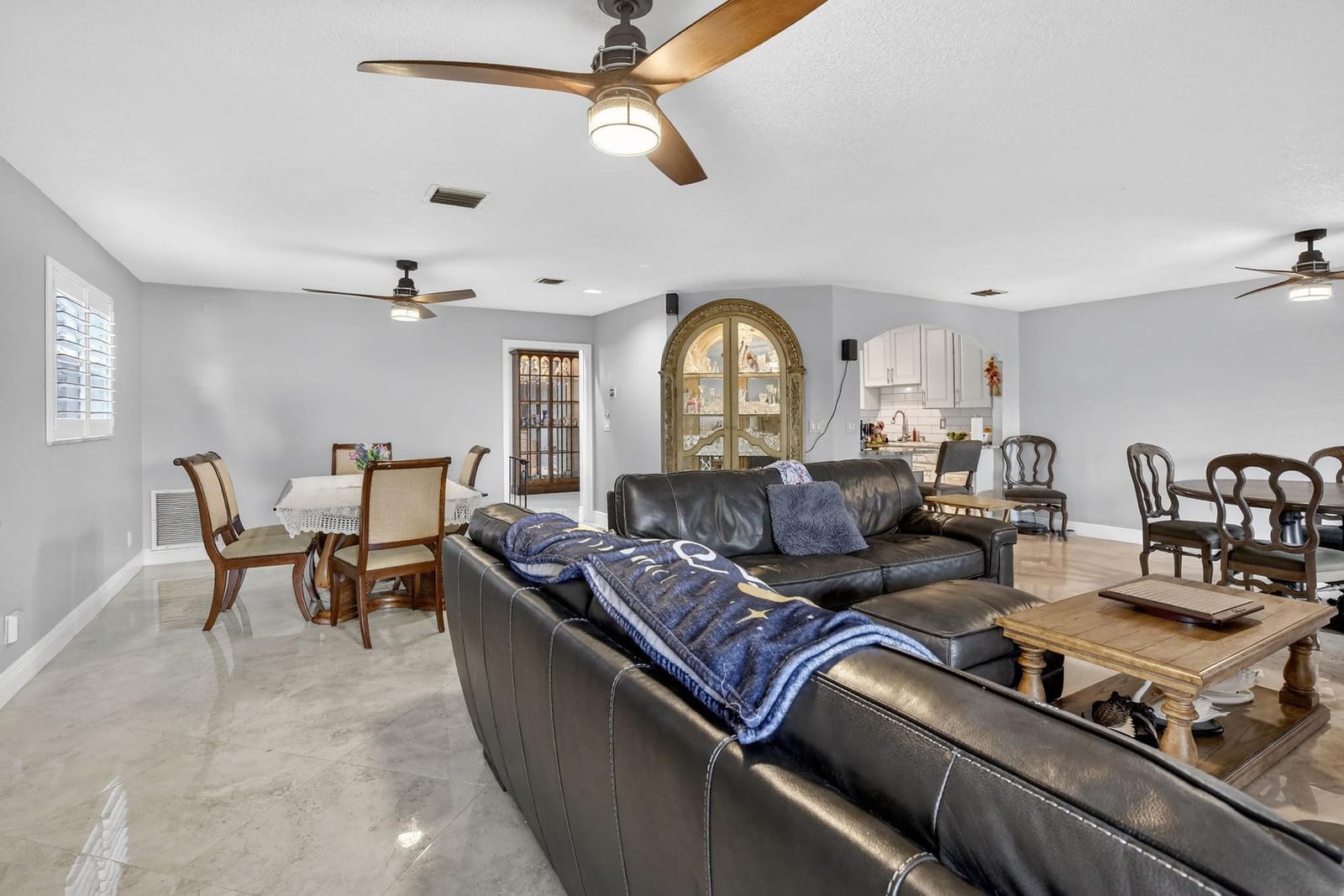 9861 Fairway Cove Lane, Plantation, FL 33324 photo 16
