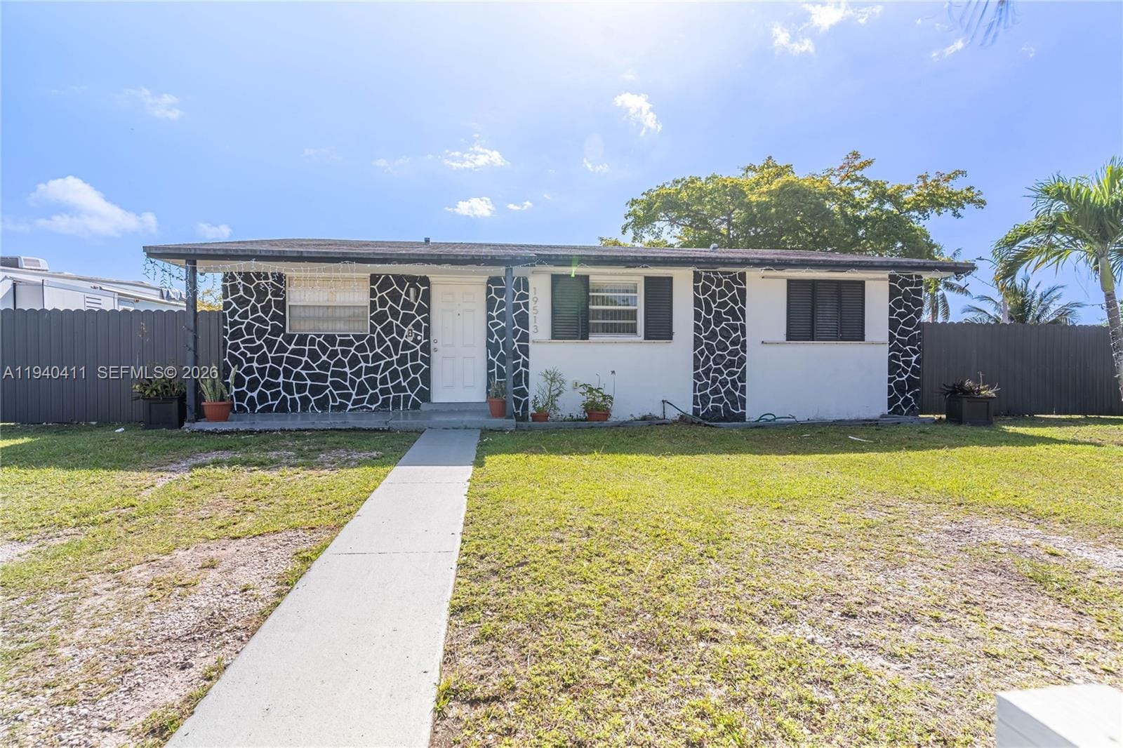 19513 SW 116th Avenue, Miami, FL 33157