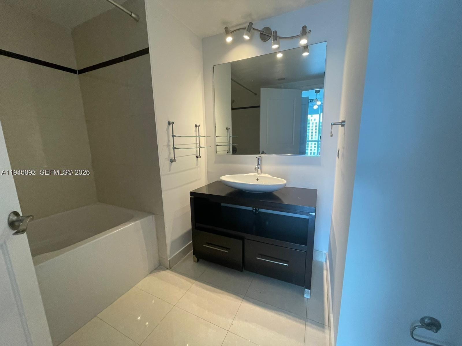 480 NE 30th Street 1403, Miami, FL 33137 photo 13