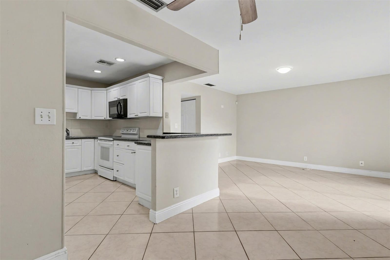 1874 SW 81st Lane 1874 — photo 4