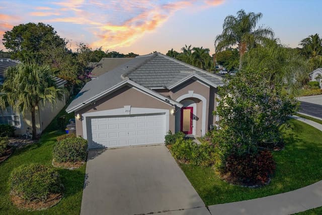 2010 Normandy Circle, sold in Normandy Village, West Palm Beach, FL