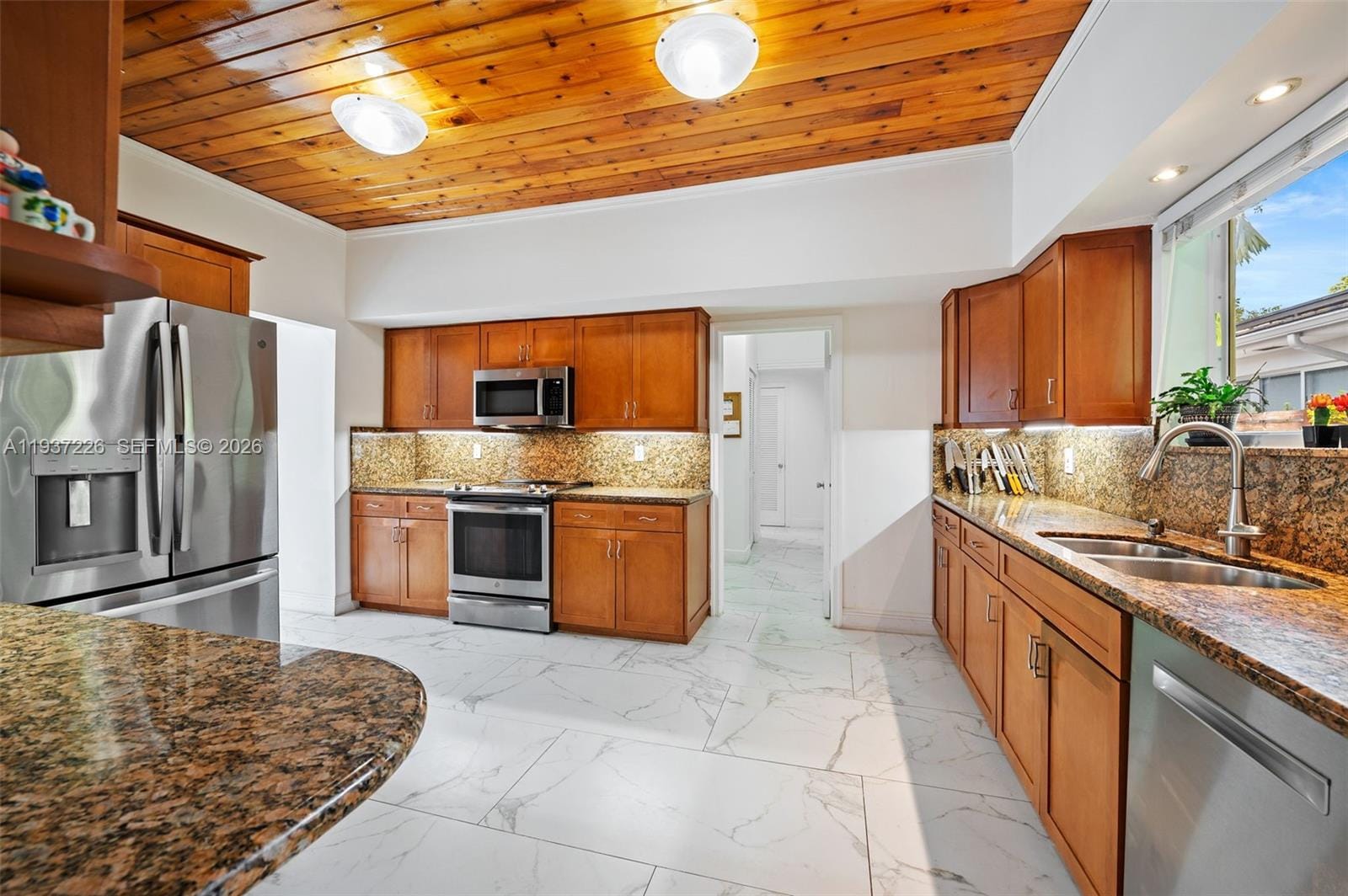 218 S Shore Drive, Miami, FL 33133 photo 15