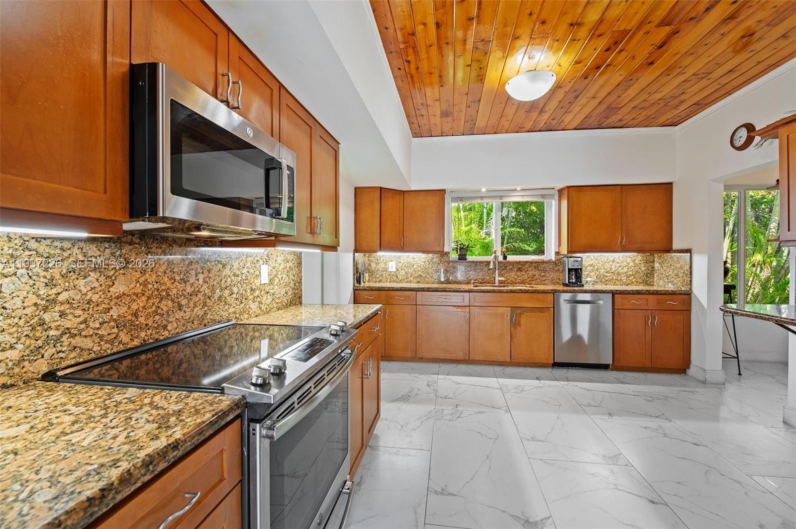 218 S Shore Drive, Miami, FL 33133 photo 16