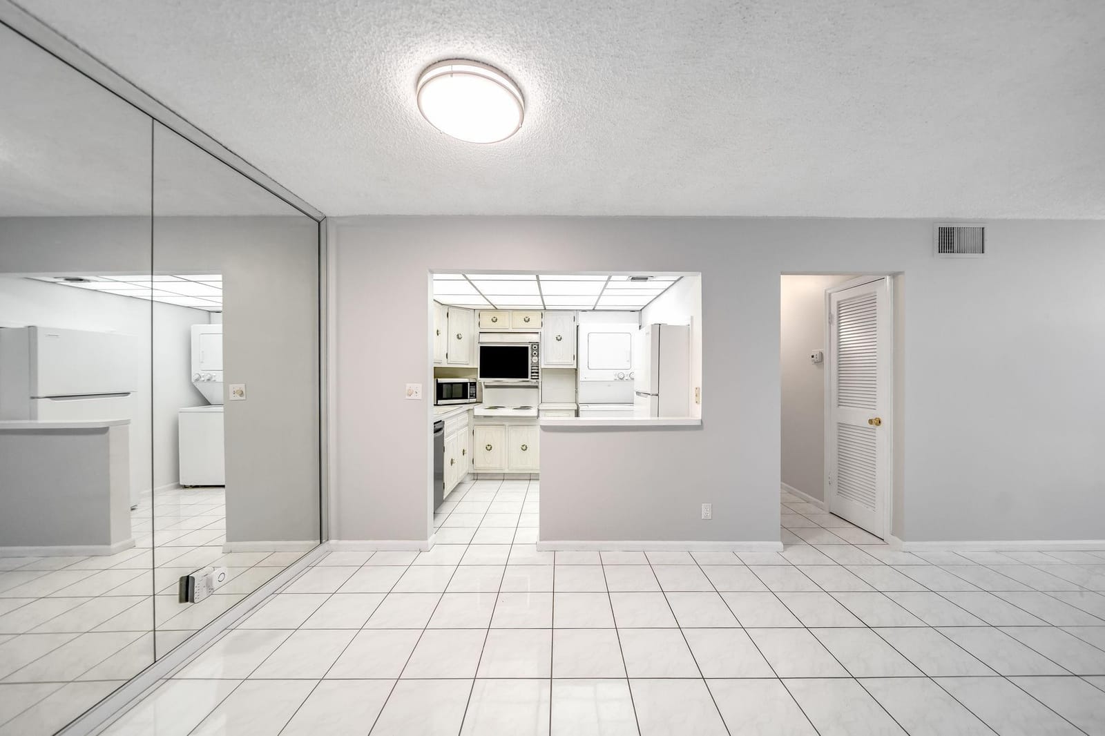 150 Cypress Club Drive 528, Pompano Beach, FL 33060 photo 3