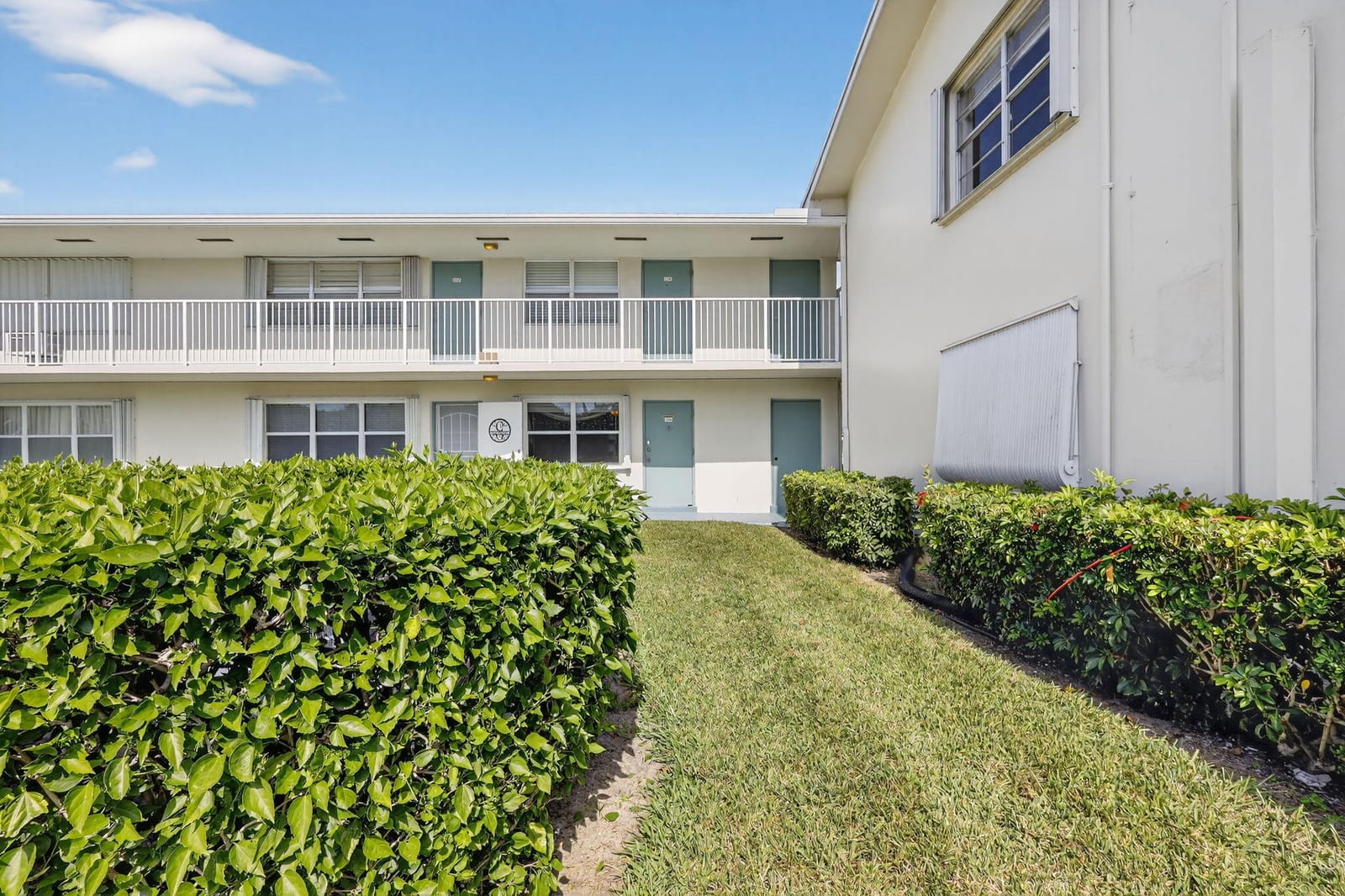 480 Horizons W 104, Boynton Beach, FL 33435 photo 17