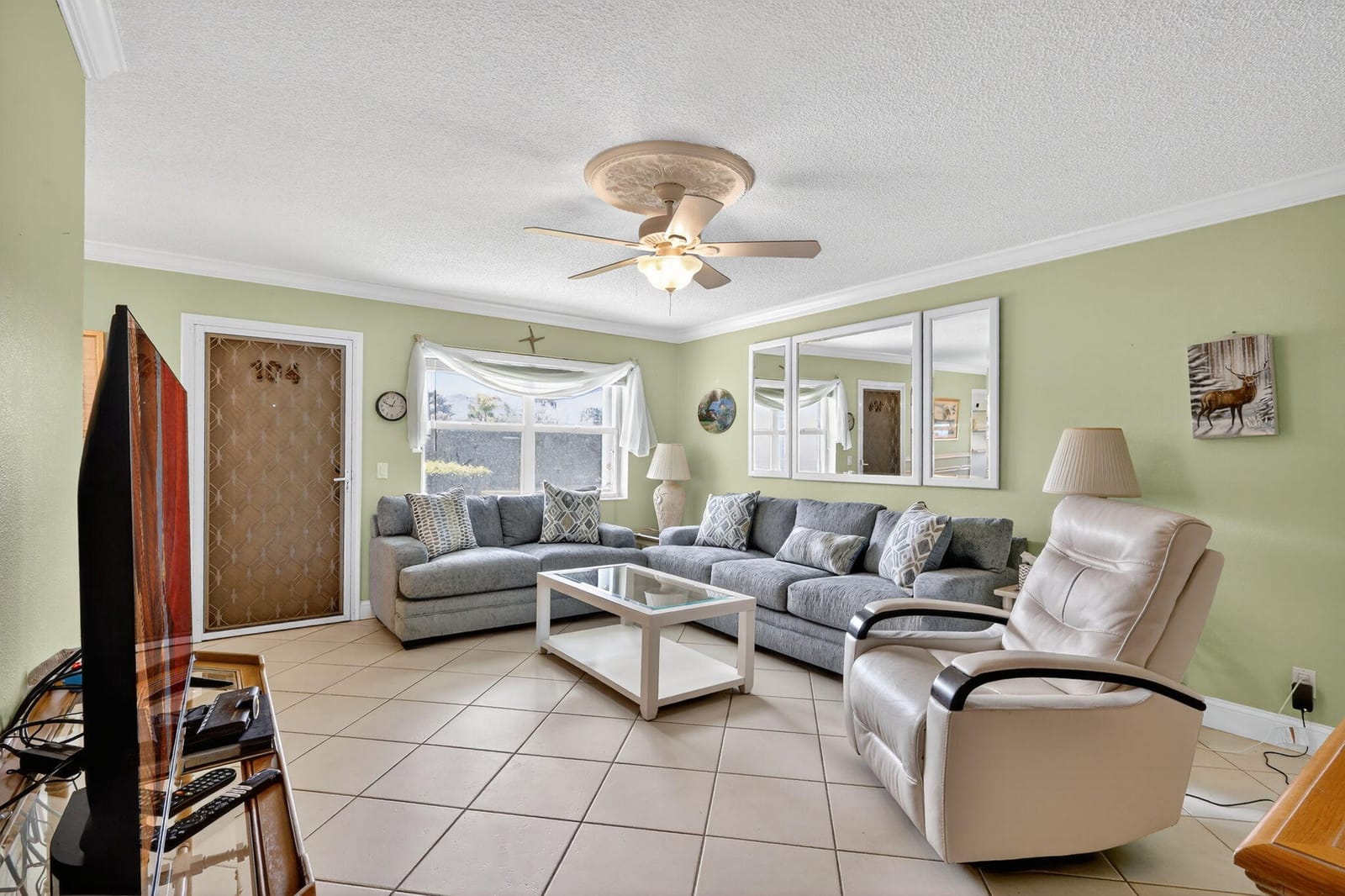 480 Horizons W 104, Boynton Beach, FL 33435 photo 3