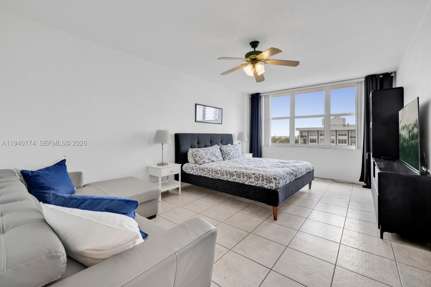 5601 Collins Avenue 825 — photo 8