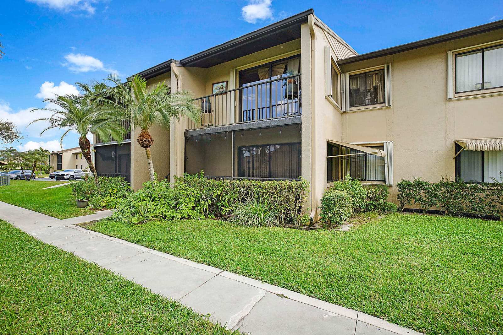 533 Shady Pine Way B1, Greenacres, FL 33415 photo 2