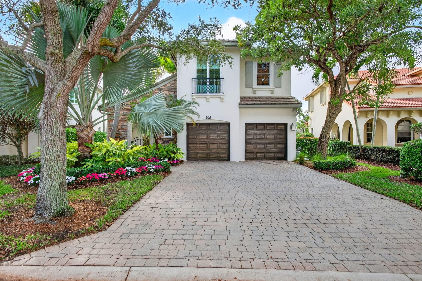 709 Bocce Court, Palm Beach Gardens, FL 33410