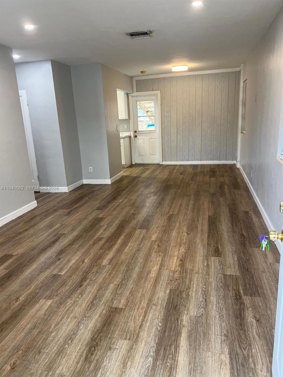 130 NE 171st Terrace, Miami, FL 33162, Miami