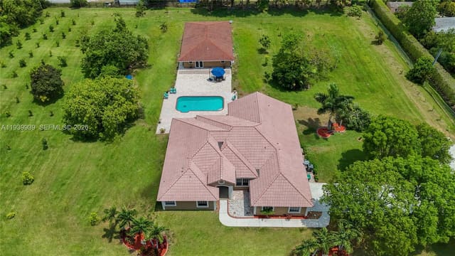 12851 Luray Road, Southwest Ranches, FL 33330