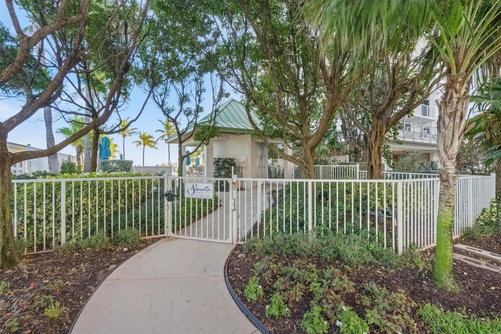 801 Briny Avenue 402, Pompano Beach, FL 33062 photo 24