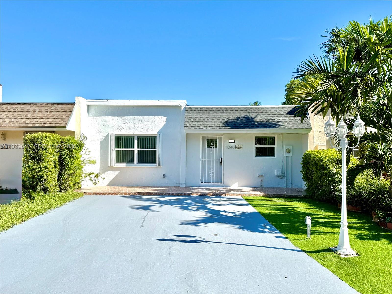 11240 SW 33rd Cir Place, Miami, FL 33165, Miami