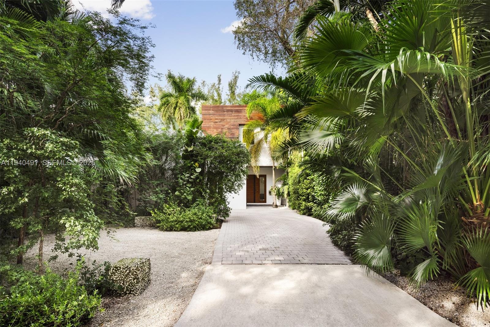 3655 Avocado Avenue, Coconut Grove, FL 33133 photo 2