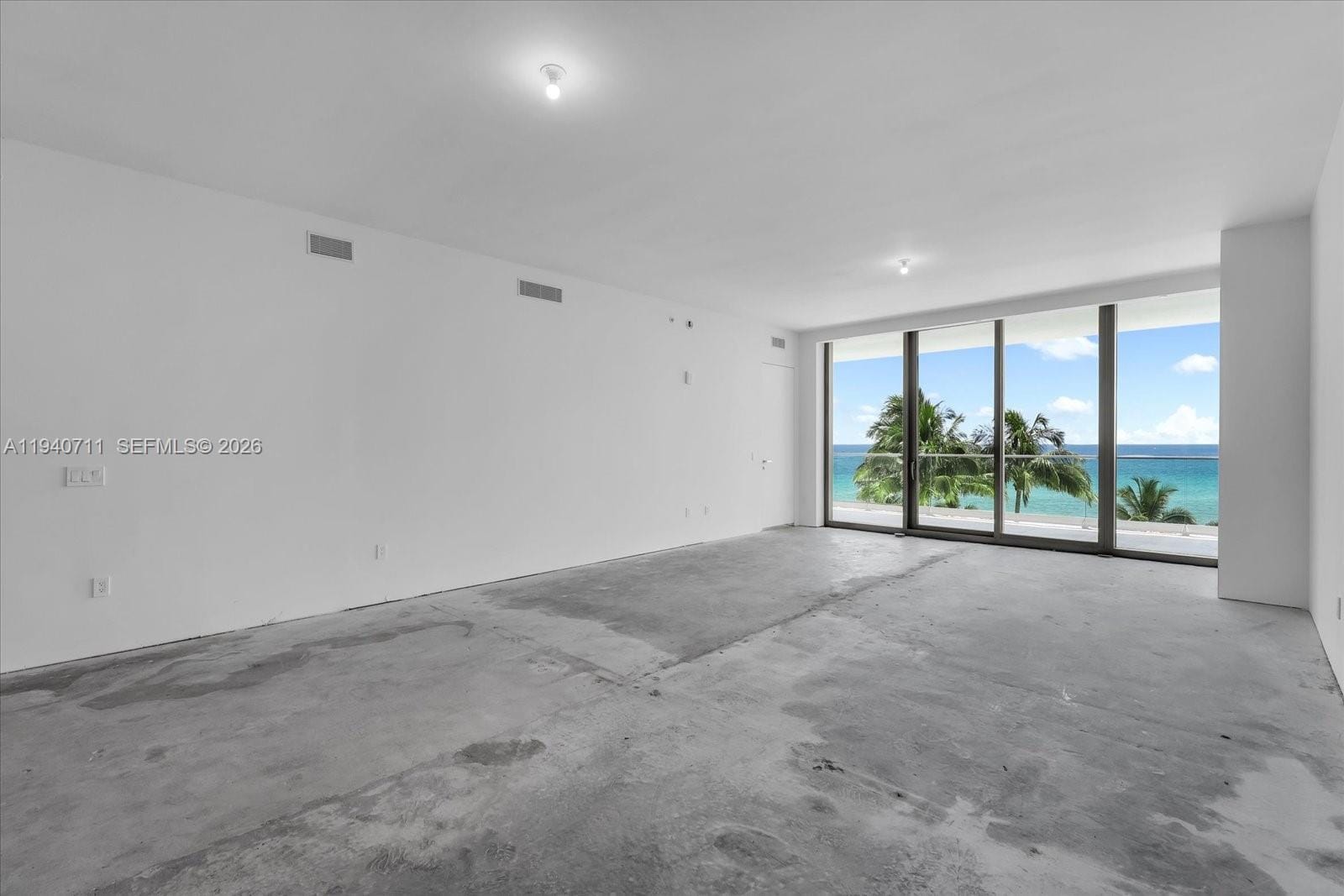 18975 Collins Avenue 302 — photo 10