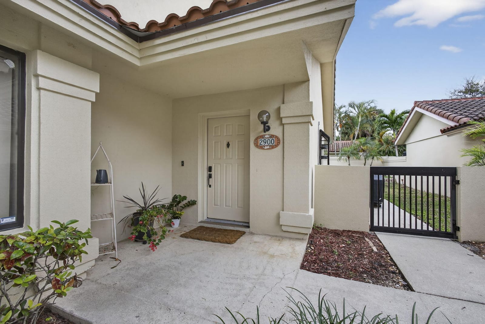 2900 Eagle Lane, West Palm Beach, FL 33409 photo 2