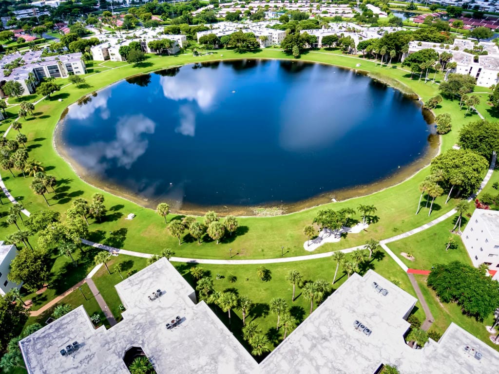 5220 Las Verdes Circle 312, Delray Beach, FL 33484 photo 29