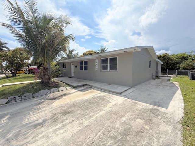 19900 SW 87th Avenue, sold in Cutler Ridge Pines, Cutler Bay, FL