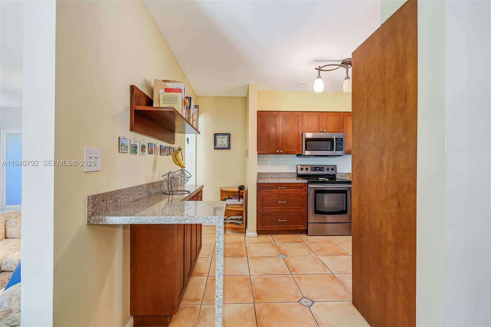 11339 NE 8th Court — photo 11