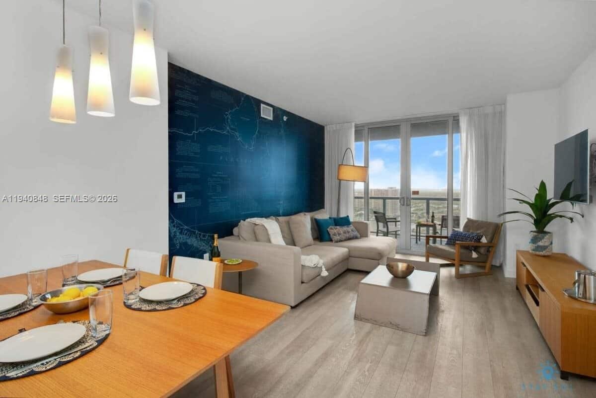 2602 E Hallandale Beach Boulevard R2006 — photo 5