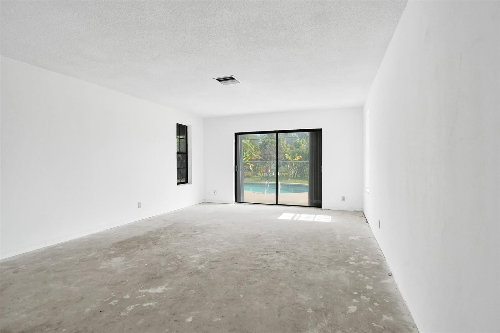 65 W Palm Drive — photo 5
