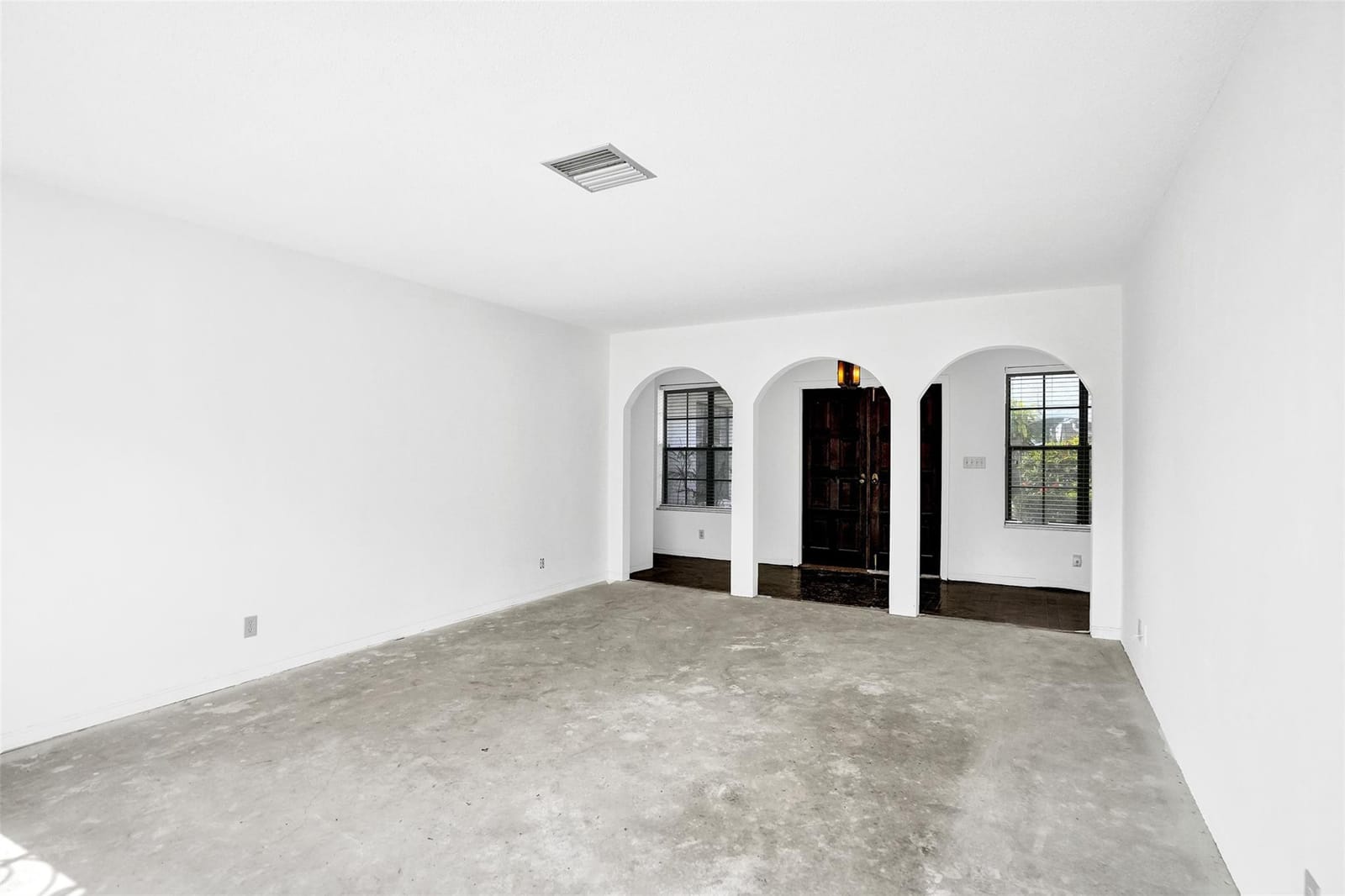65 W Palm Drive — photo 7