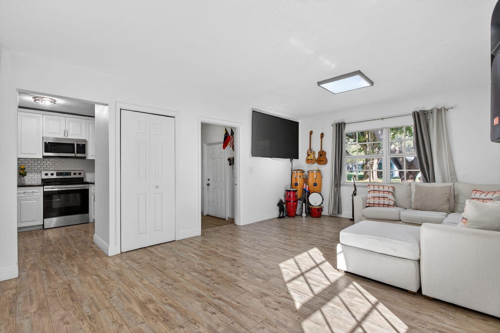 2814 SW Natura Boulevard A, Deerfield Beach, FL 33441 photo 8