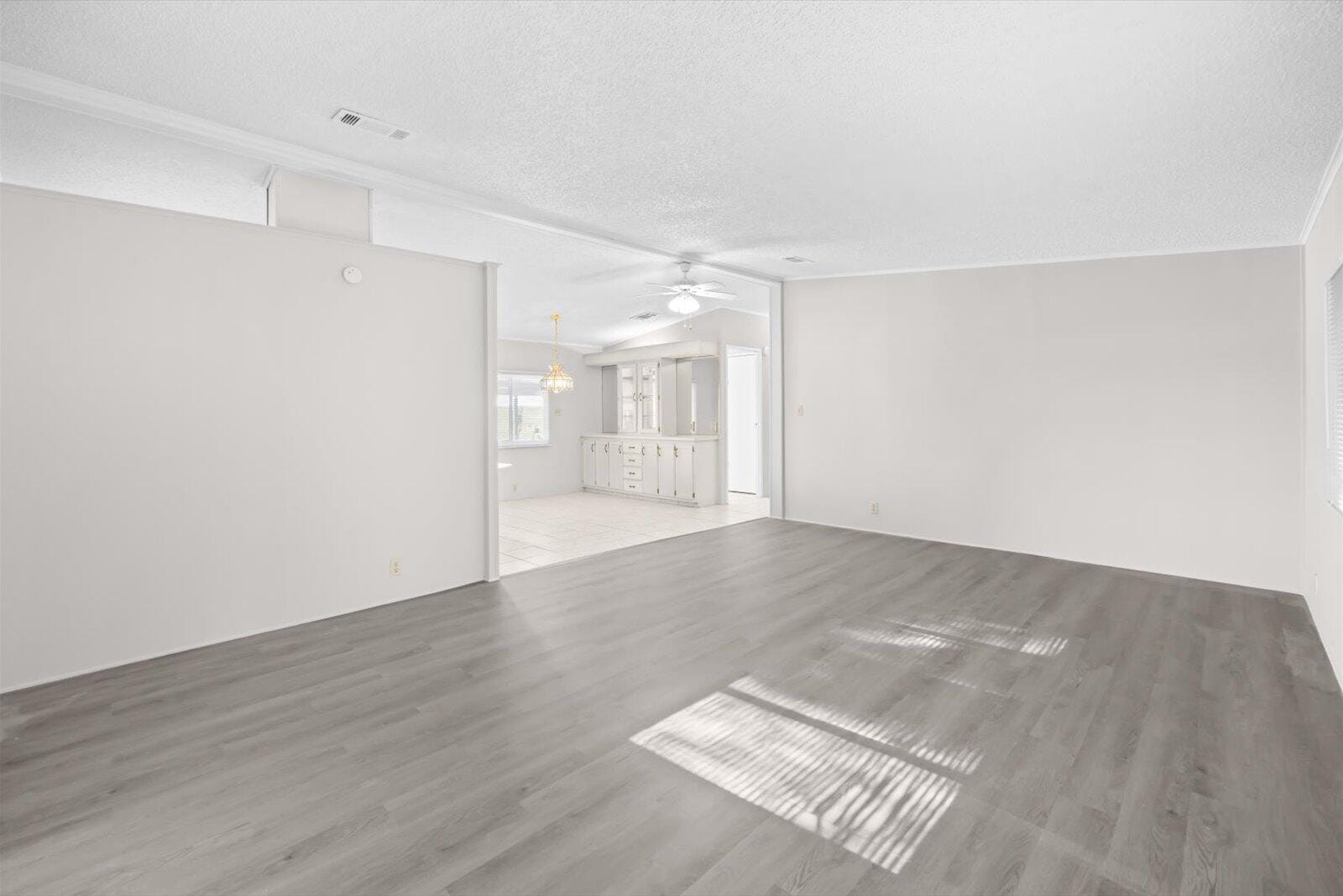 8221 Cinnamon Lane — photo 8