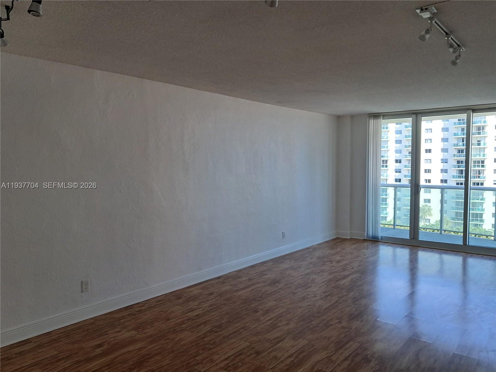 19380 Collins Avenue 806, Sunny Isles Beach, FL 33160 photo 17