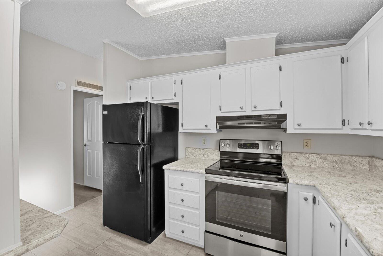 8530 Leadtree Court — photo 9