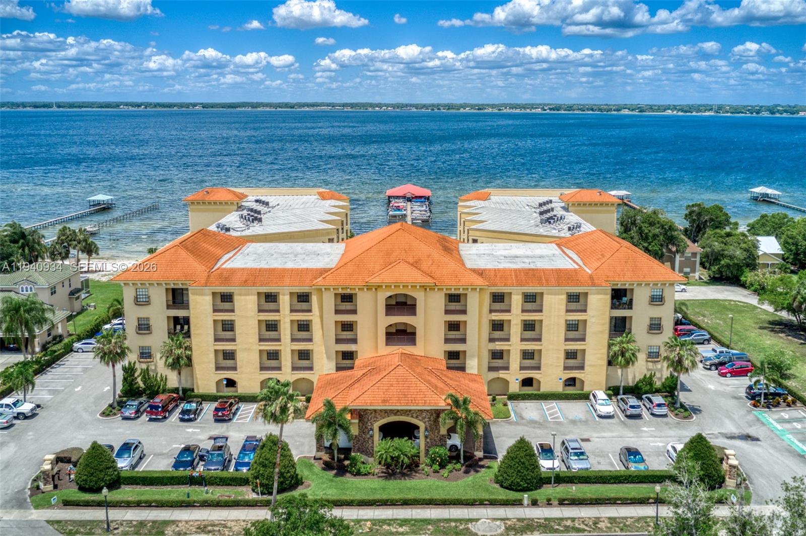 2351 Lakeview Drive 115, Sebring, FL 33870, Sebring