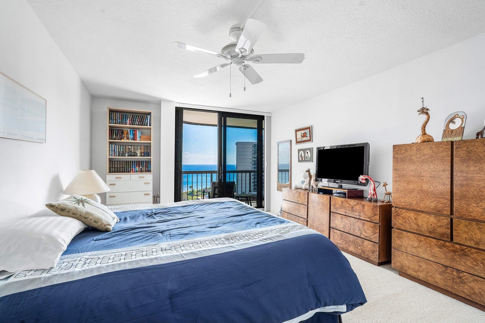 4748 S Ocean Boulevard 1401, Highland Beach, FL 33487 photo 7