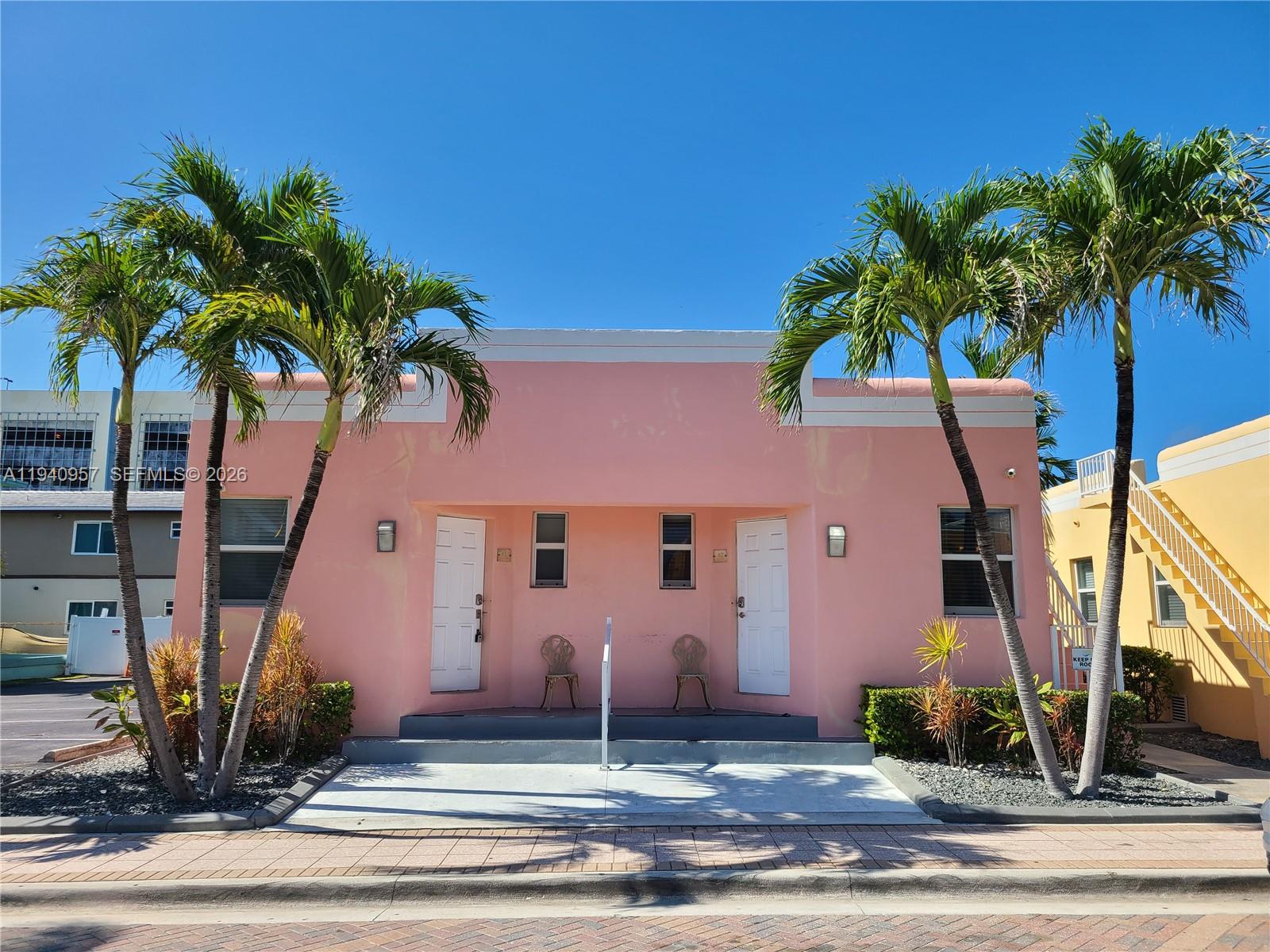 321 Hayes Street 18, Hollywood, FL 33019, Hollywood