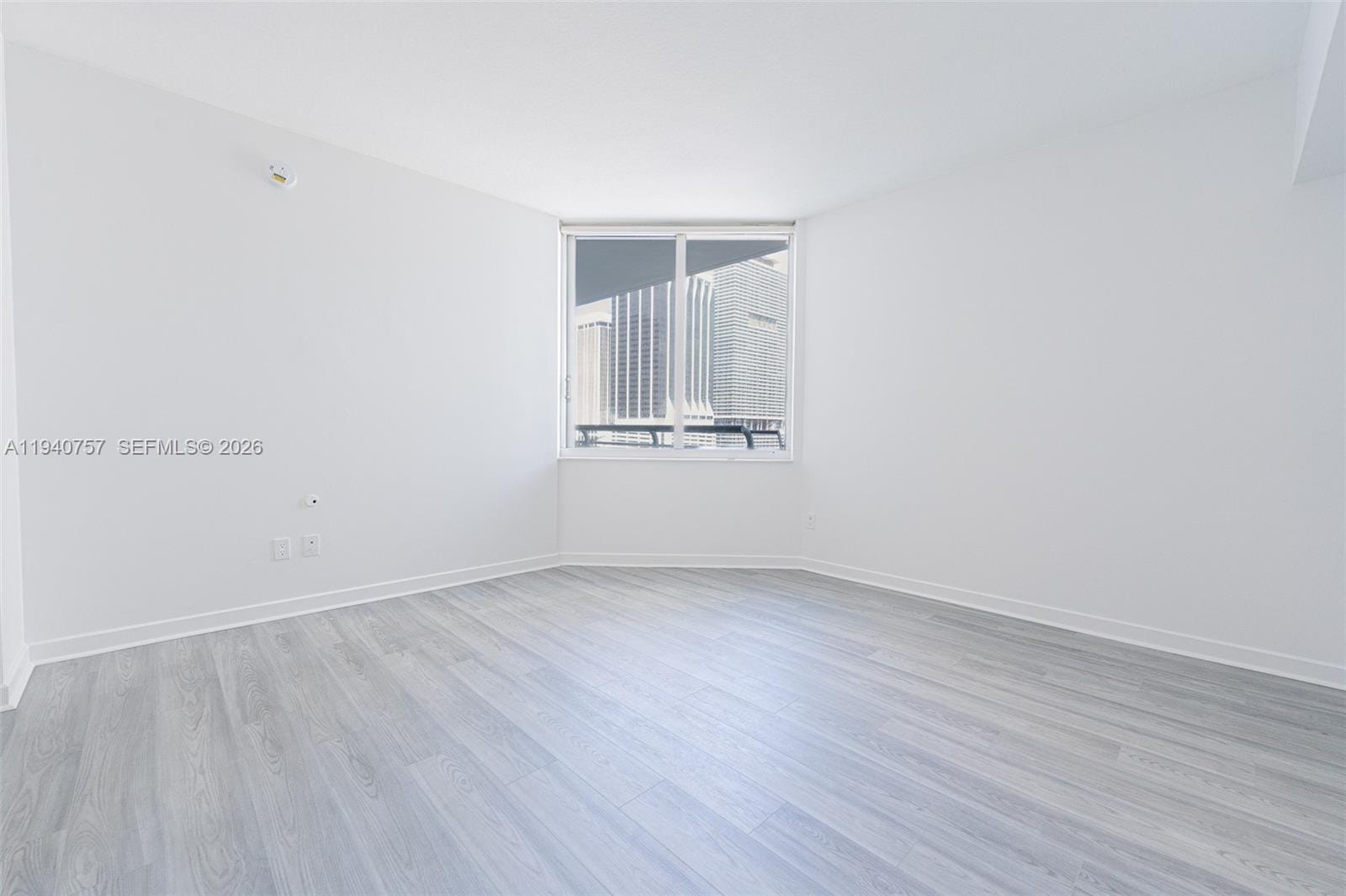 335 S Biscayne Boulevard 1108, Miami, FL 33131 photo 15