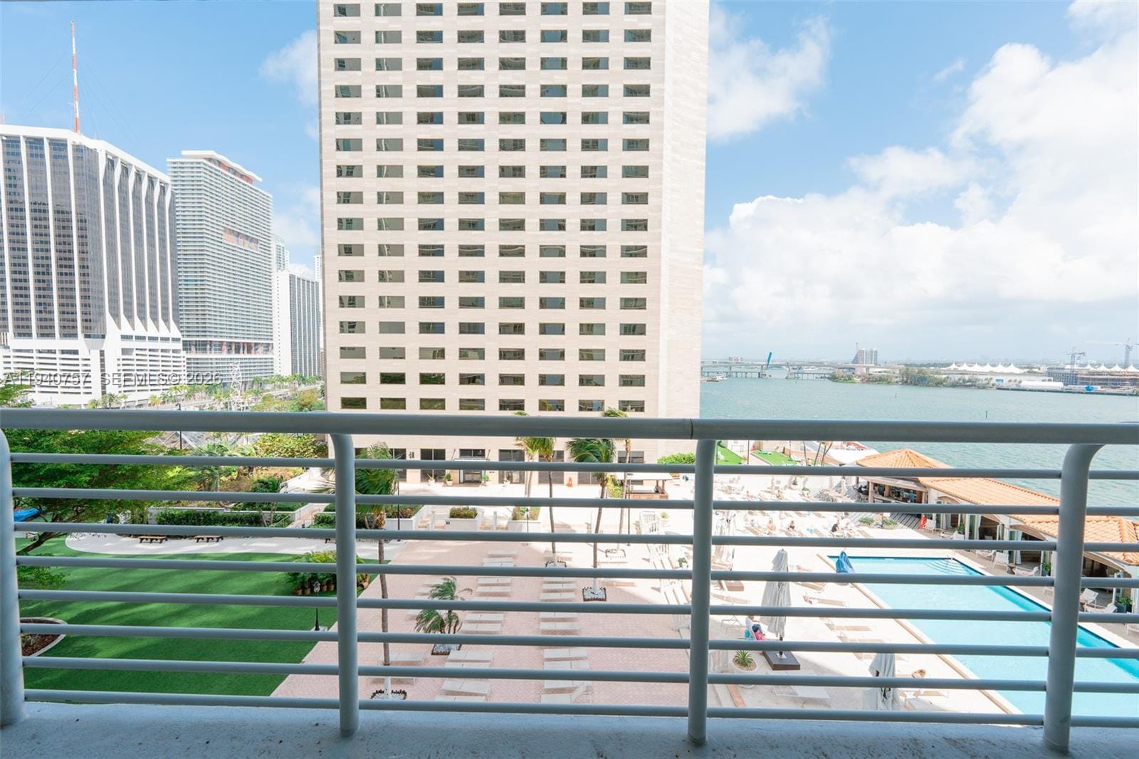 335 S Biscayne Boulevard 1108 — photo 4