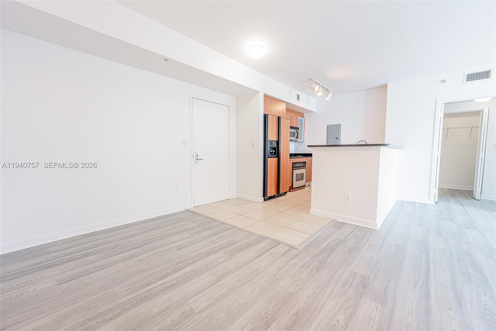 335 S Biscayne Boulevard 1108 — photo 5