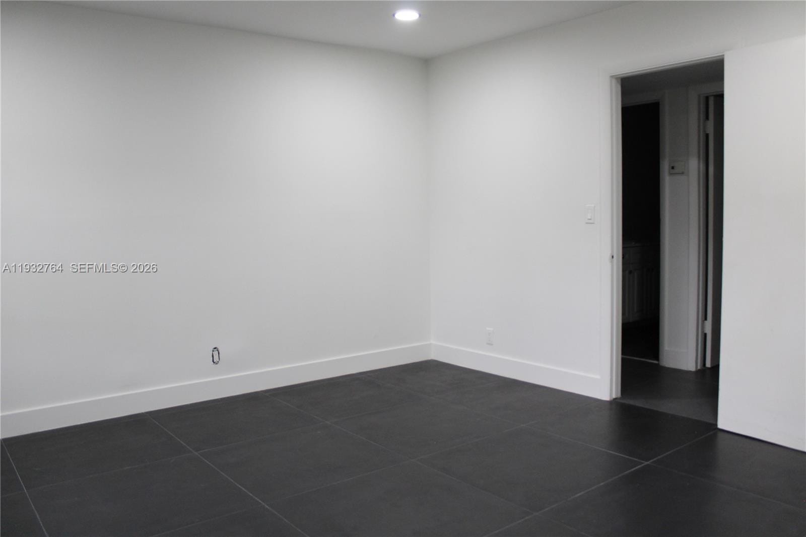 5140 SW 40th Avenue 3C — photo 8