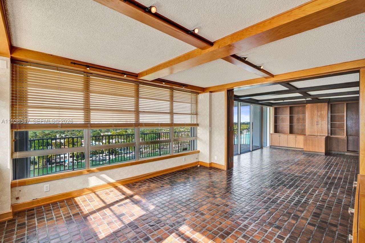 5660 Collins Avenue 11E, Miami Beach, FL 33140 photo 20