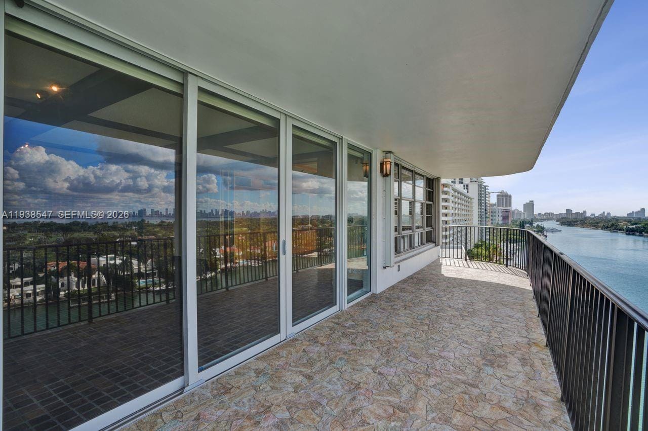 5660 Collins Avenue 11E, Miami Beach, FL 33140 photo 6