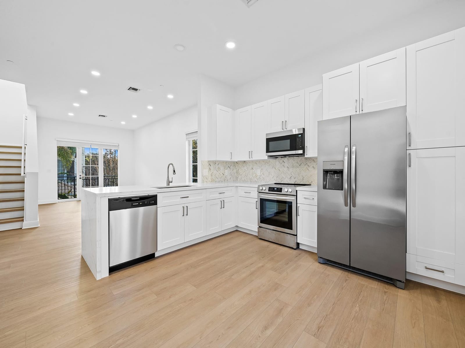 510 SE 7th Street 401, Fort Lauderdale, FL 33301 photo 15