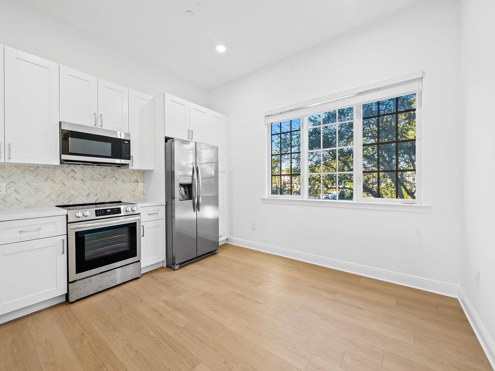 510 SE 7th Street 401, Fort Lauderdale, FL 33301 photo 17