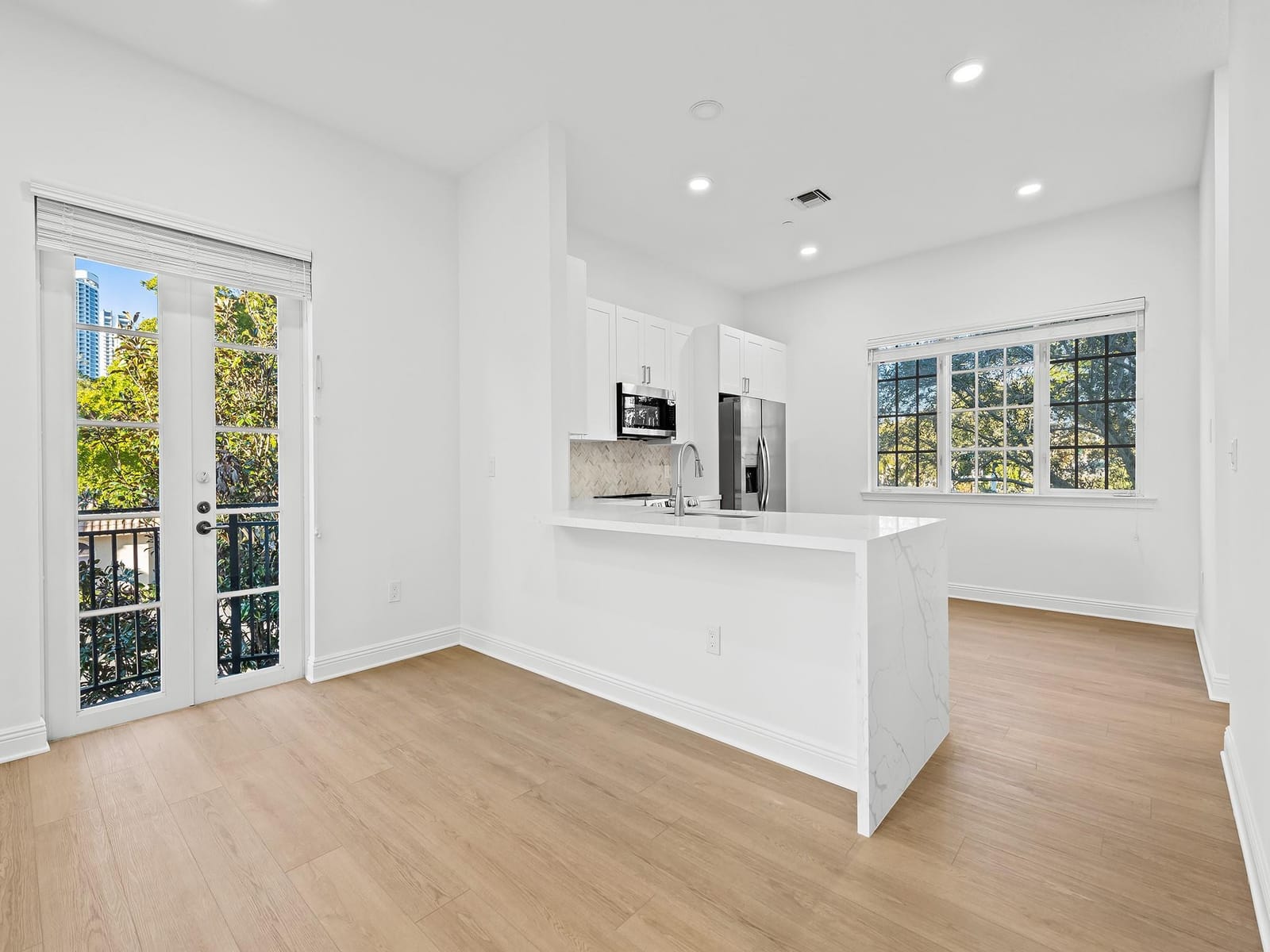 510 SE 7th Street 401, Fort Lauderdale, FL 33301 photo 18