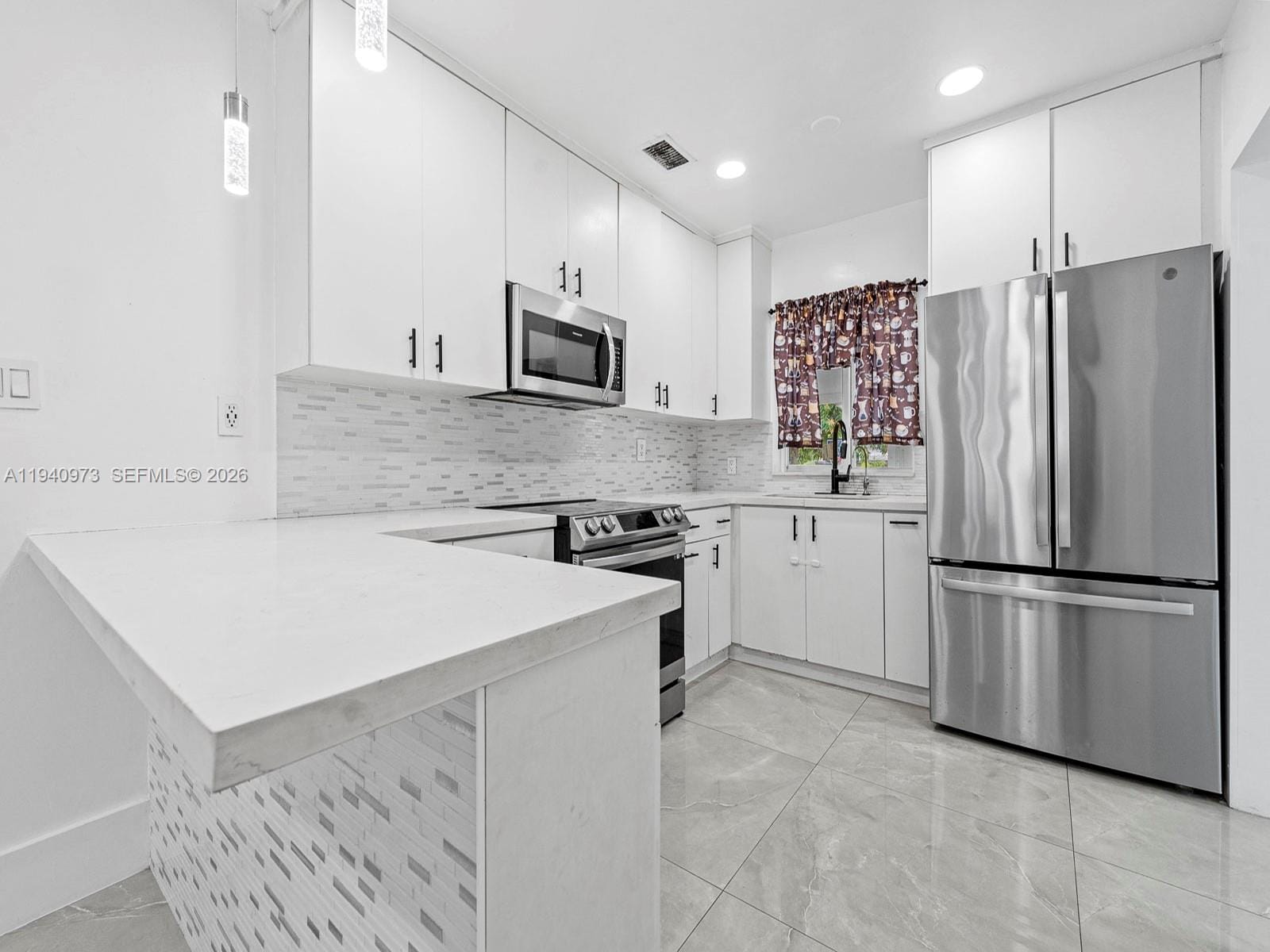1230 NW 35th Street — photo 7