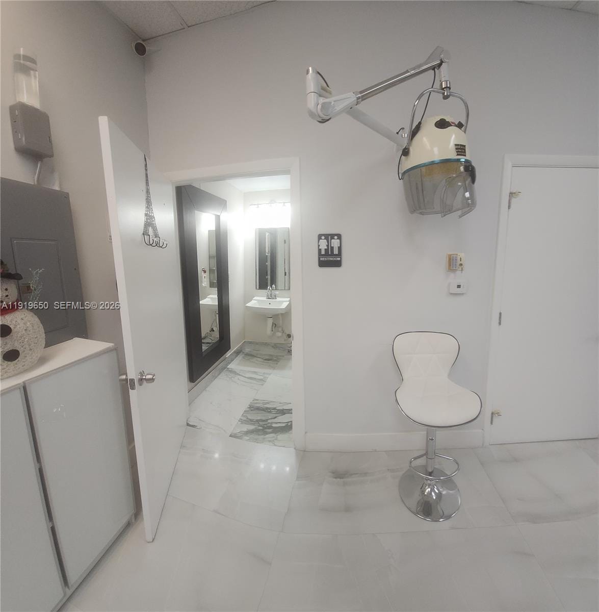 14707 SW 42nd Street 401 — photo 11